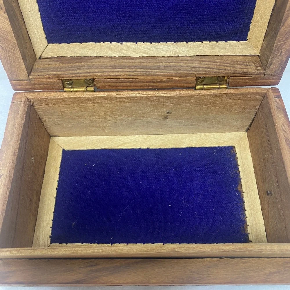Hand‎ Carved Wooden Trinket Box Jewelry Keepsake Blue Velvet Lined